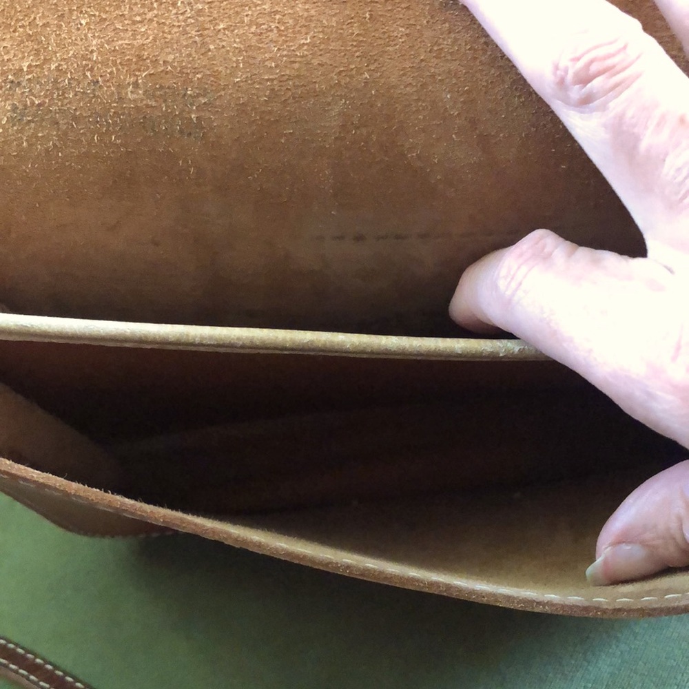 Vintage Leather Handbag - Picture 12 of 12